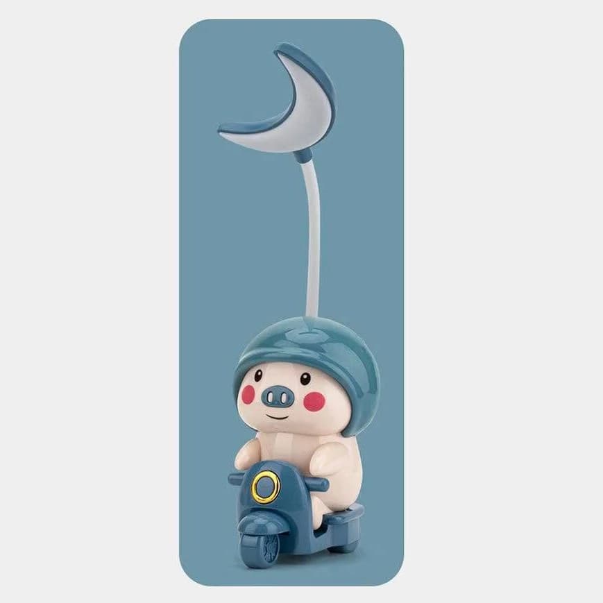 Lampa de birou adorabila purcelus pe scooter cu lumina led reglabila, perfecta pentru camera copiilor