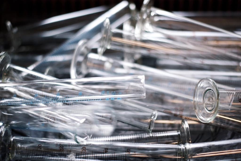 Kit micul chimist cu eprubete, 37 experimente